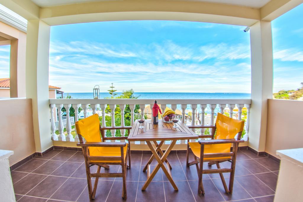 Loukas Apartments On The Waves ตรากากิ ห้อง รูปภาพ