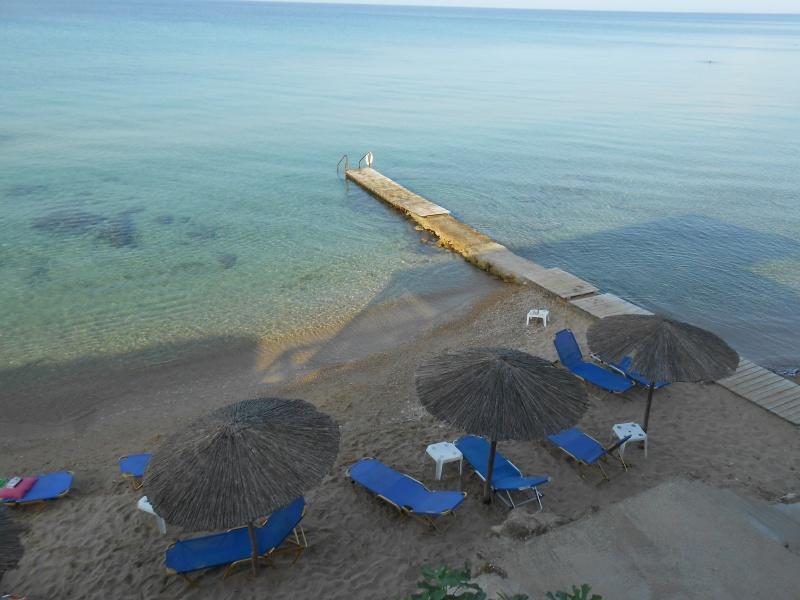Loukas Apartments On The Waves ตรากากิ ภายนอก รูปภาพ