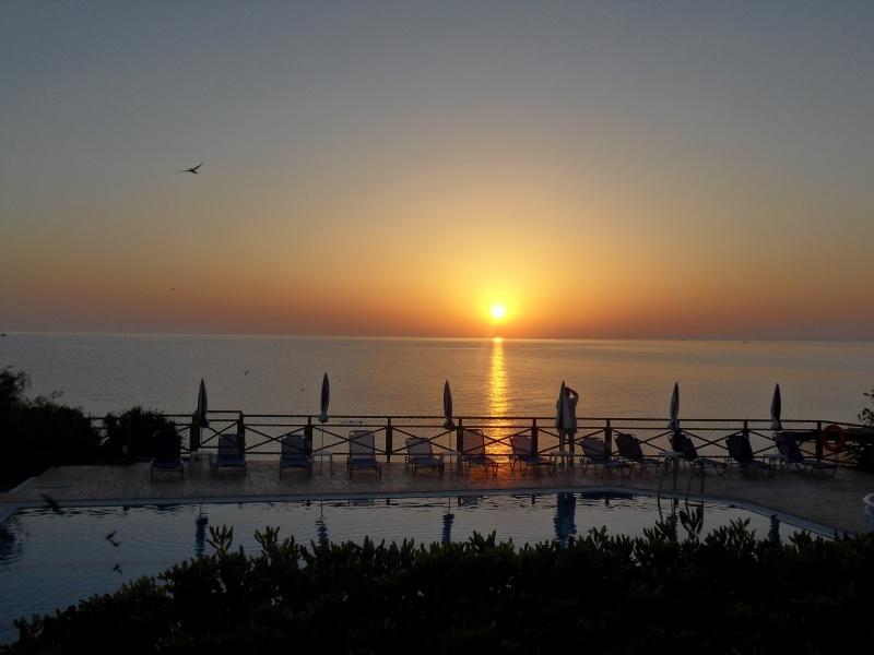 Loukas Apartments On The Waves ตรากากิ ภายนอก รูปภาพ